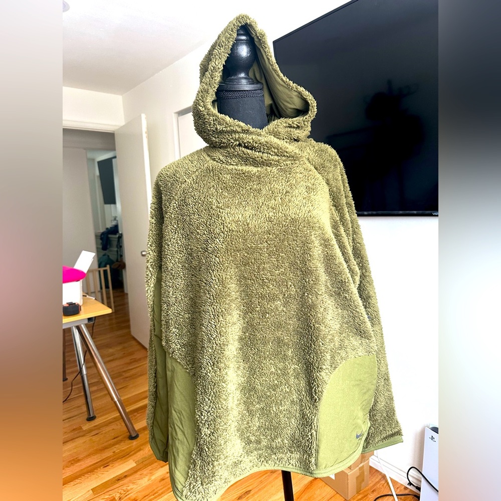 Nike Sherpa Sweater